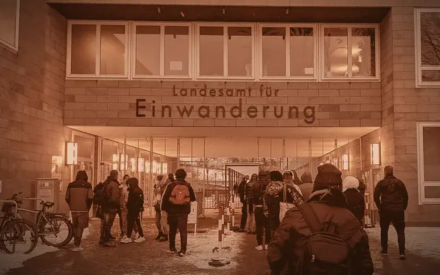 South Africa: Asylum system to move online on November 10, with 120,000 pending appeals