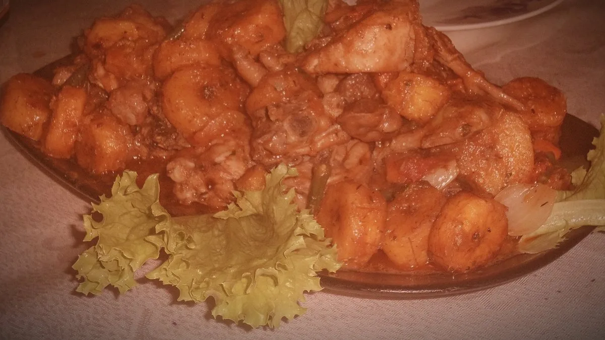 Poulet DG : l'histoire coquine du plat star du Cameroun, et sa recette