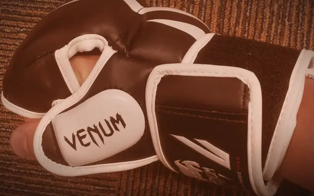 UFC 332: Cameroonian Ateba Gautier stopped in the first round by Roman Kopylov
